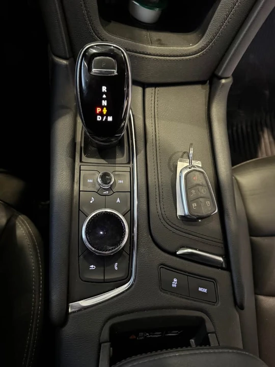 2021 Cadillac XT5 - Image 19 of 20