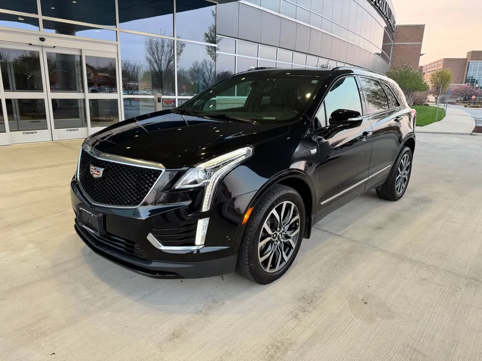 2021 Cadillac XT5 - Image 2 of 20