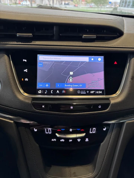 2021 Cadillac XT5 - Image 16 of 20