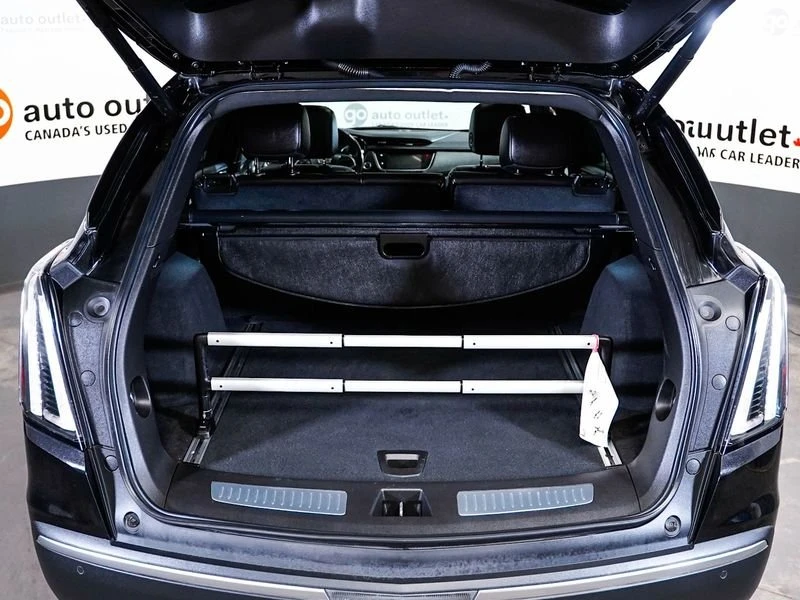 2021 Cadillac XT5 - Image 10 of 20