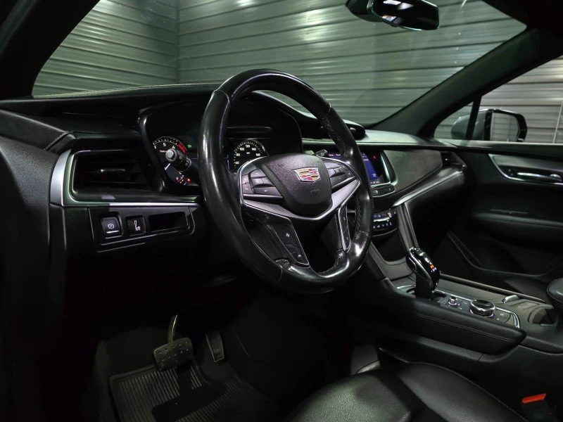 2021 Cadillac XT5 - Image 10 of 20