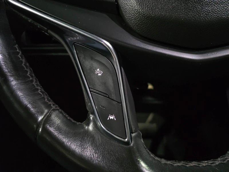 2021 Cadillac XT5 - Image 16 of 20