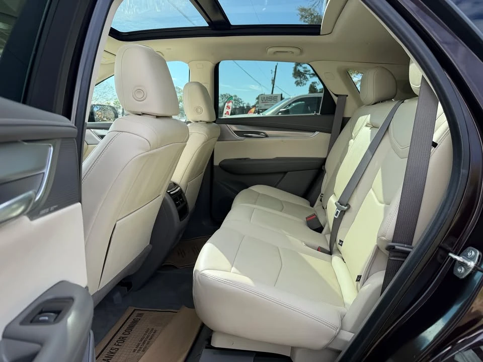 2021 Cadillac XT5 - Image 9 of 11