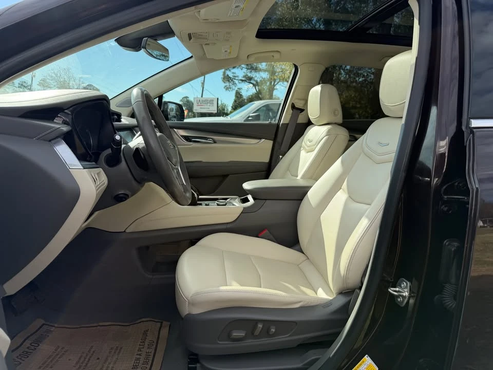 2021 Cadillac XT5 - Image 8 of 11