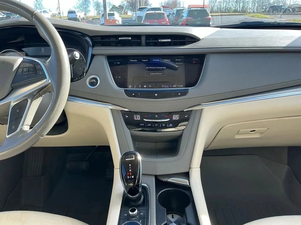 2021 Cadillac XT5 - Image 11 of 12