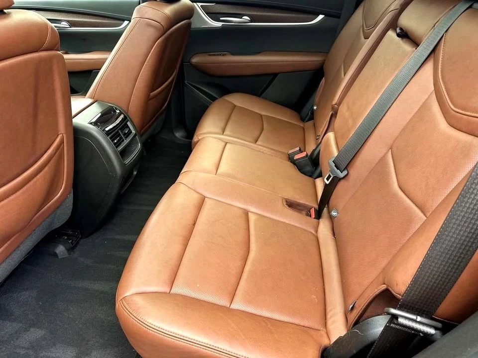 2021 Cadillac XT5 - Image 10 of 15
