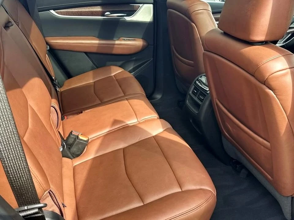 2021 Cadillac XT5 - Image 9 of 15