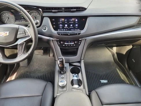 2021 Cadillac XT5 - Image 13 of 20