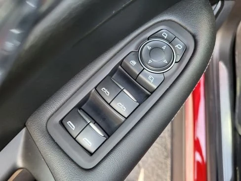 2021 Cadillac XT5 - Image 16 of 20