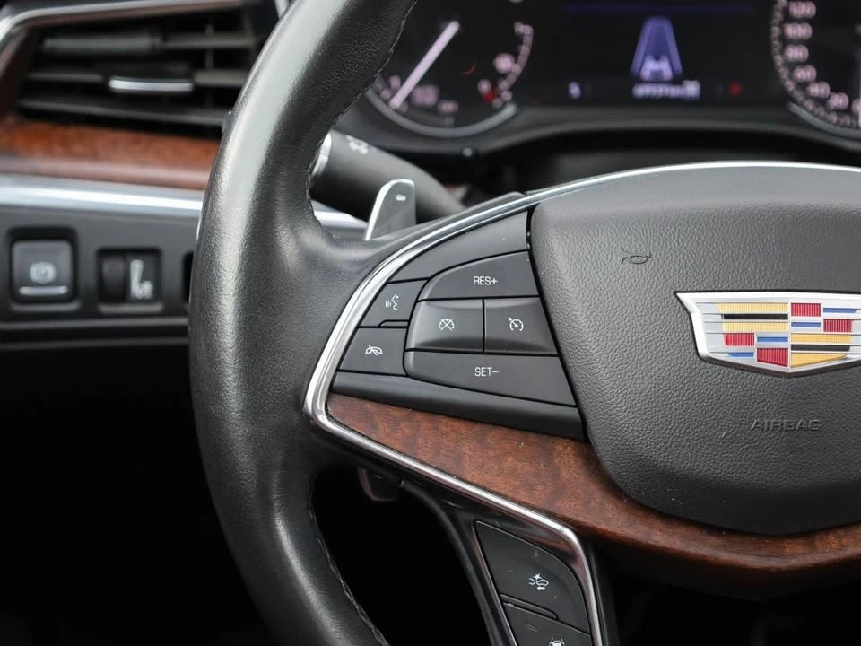 2021 Cadillac XT5 - Image 15 of 20