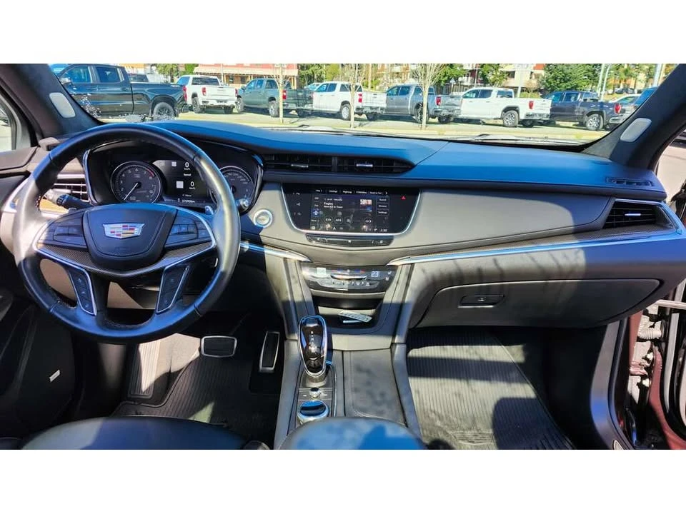 2021 Cadillac XT5 - Image 8 of 11