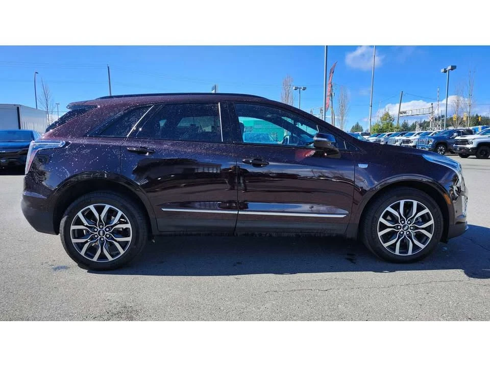 2021 Cadillac XT5 - Image 2 of 11