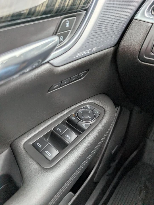 2021 Cadillac XT6 - Image 13 of 19