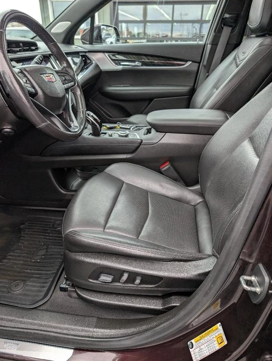 2021 Cadillac XT6 - Image 16 of 19
