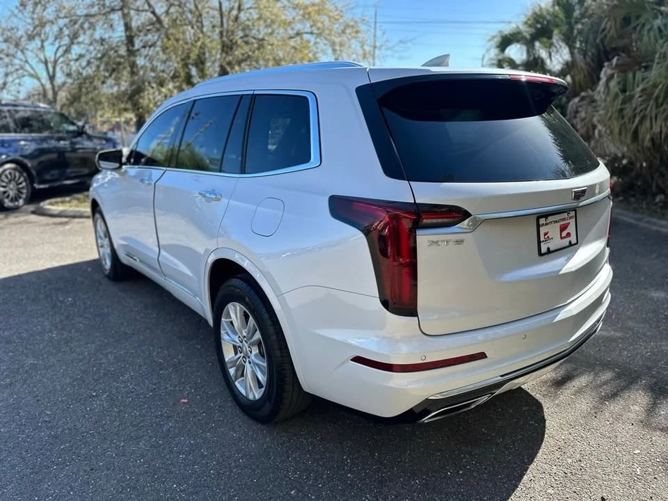 2021 Cadillac XT6 - Image 8 of 19