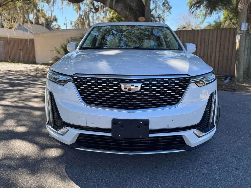 2021 Cadillac XT6 - Image 2 of 14