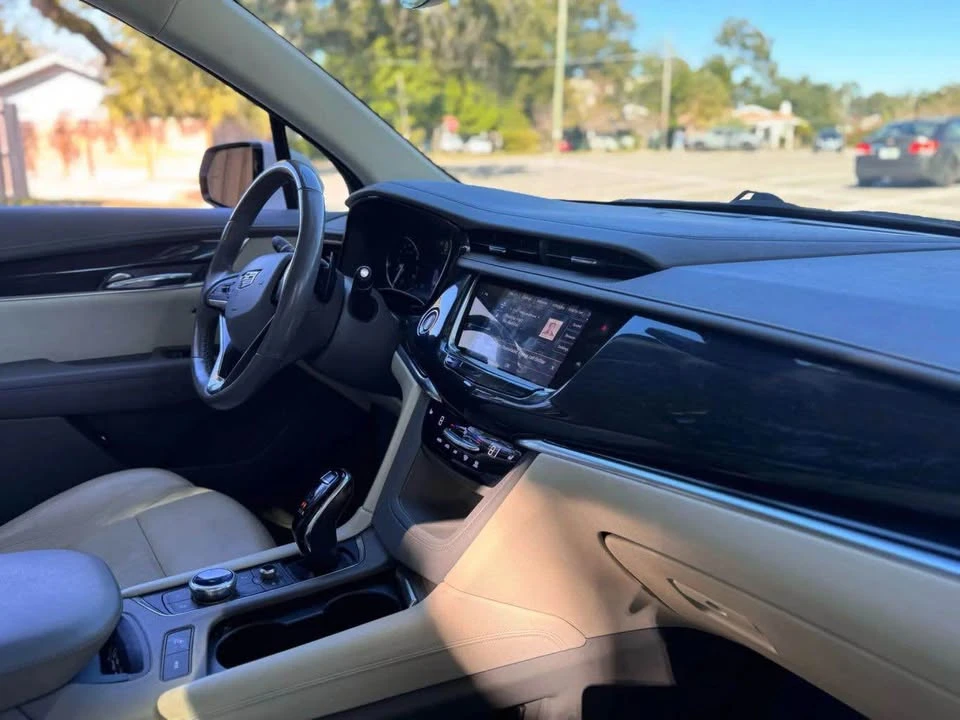 2021 Cadillac XT6 - Image 6 of 14