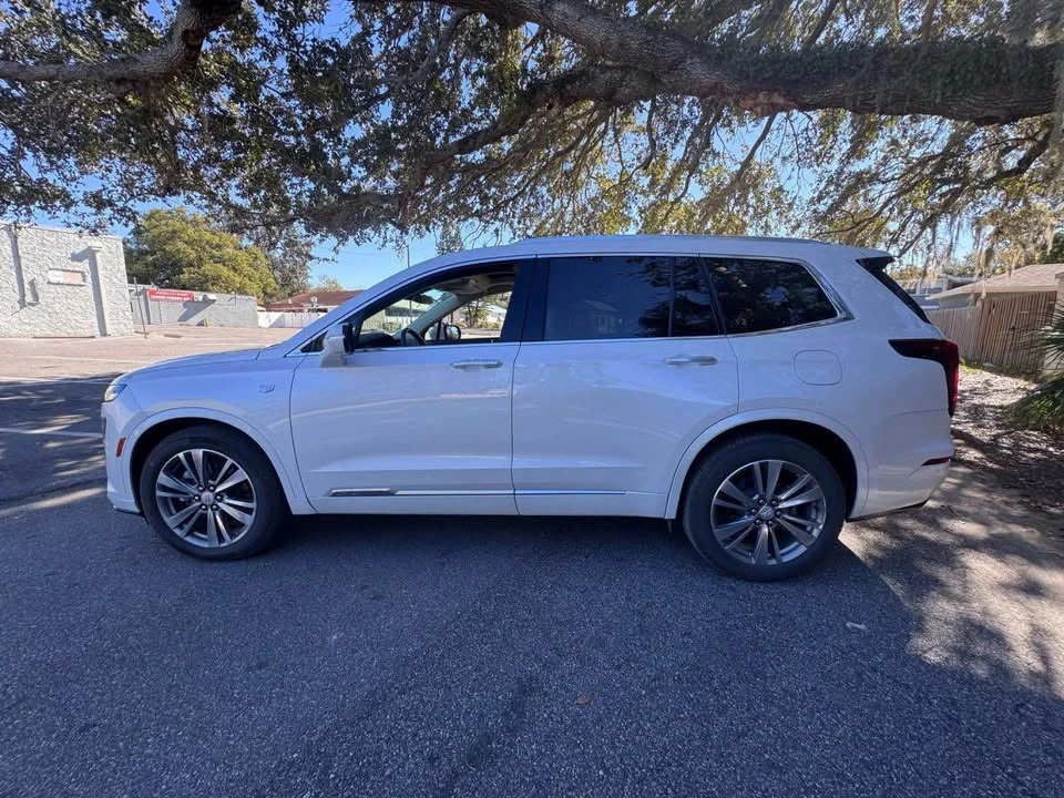2021 Cadillac XT6 - Image 3 of 14