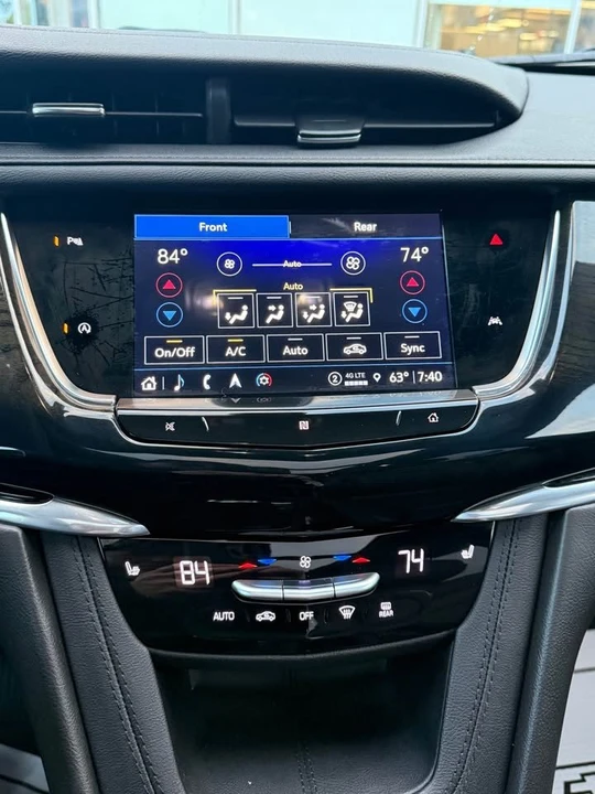 2021 Cadillac XT6 - Image 12 of 14