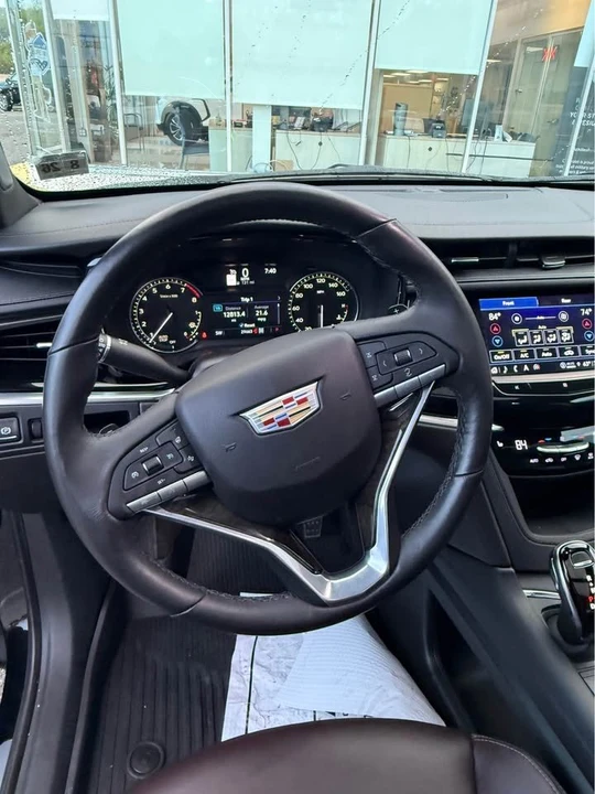 2021 Cadillac XT6 - Image 11 of 14