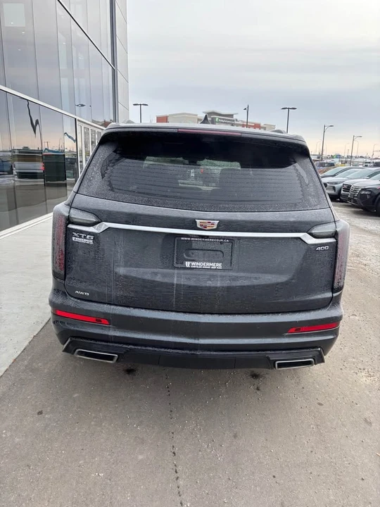 2021 Cadillac XT6 - Image 4 of 10