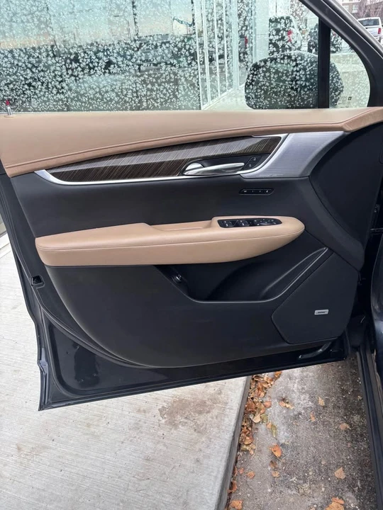 2021 Cadillac XT6 - Image 8 of 10