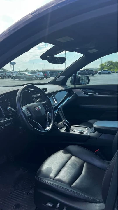 2021 Cadillac XT6 - Image 9 of 11