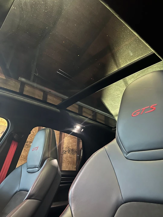2021 Porsche 9Y0/9Y3 Cayenne GTS - Image 10 of 12
