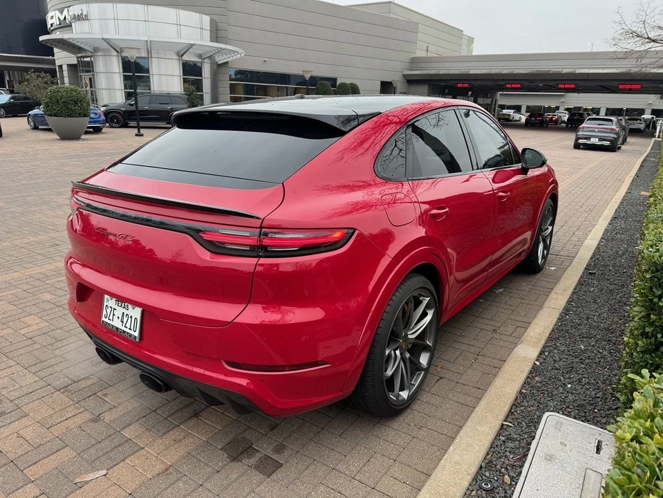 2021 Porsche 9Y0/9Y3 Cayenne GTS - Image 14 of 19