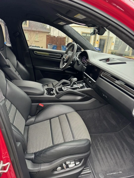 2021 Porsche 9Y0/9Y3 Cayenne GTS - Image 4 of 19