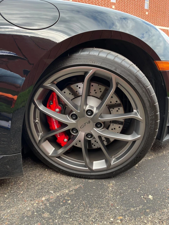 2021 Porsche 718 Cayman GT4 - Image 13 of 16