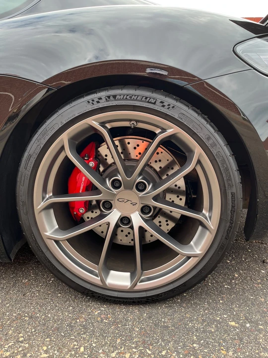 2021 Porsche 718 Cayman GT4 - Image 15 of 16