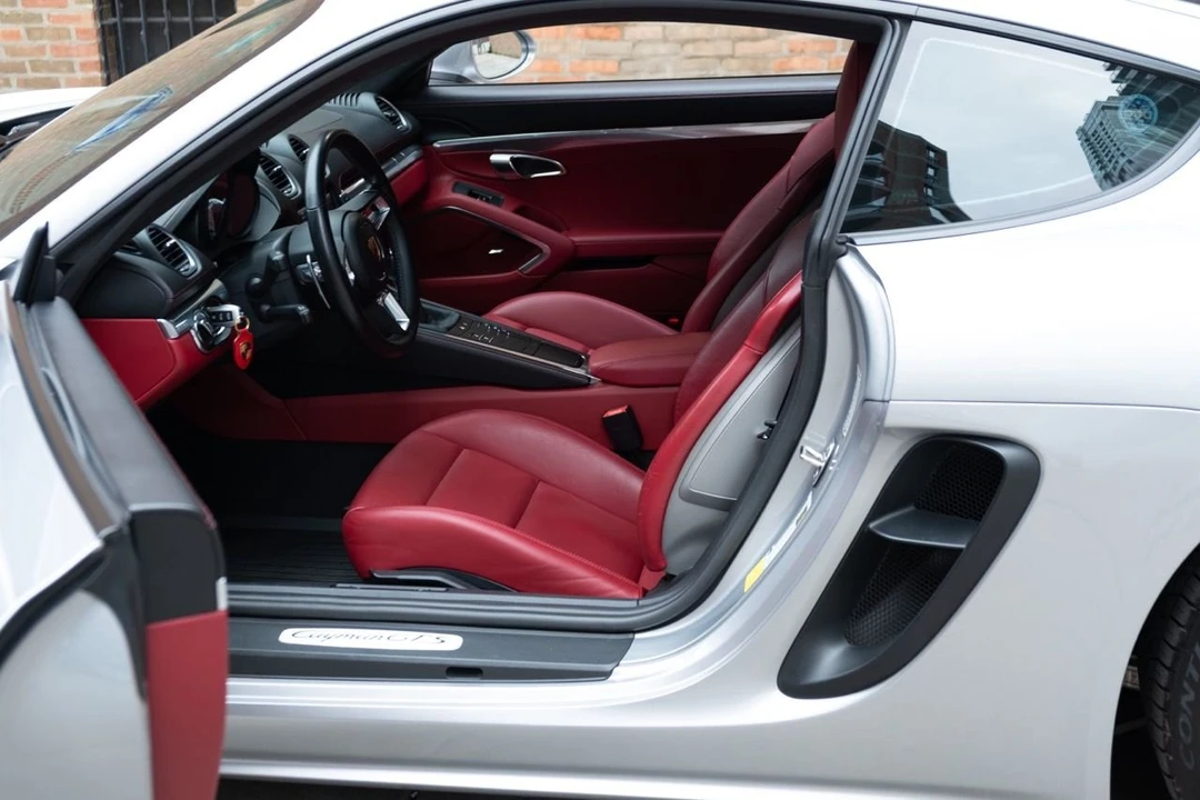 2021 Porsche 718 Cayman GTS 4.0 - Image 2 of 20