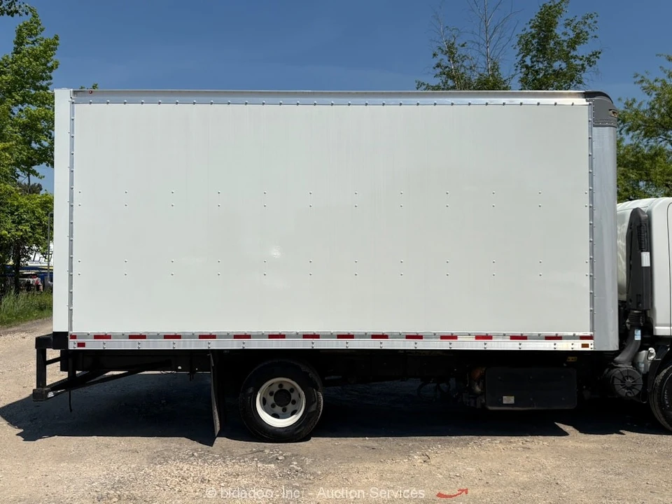 2021 Chevrolet Silverado - Image 10 of 12