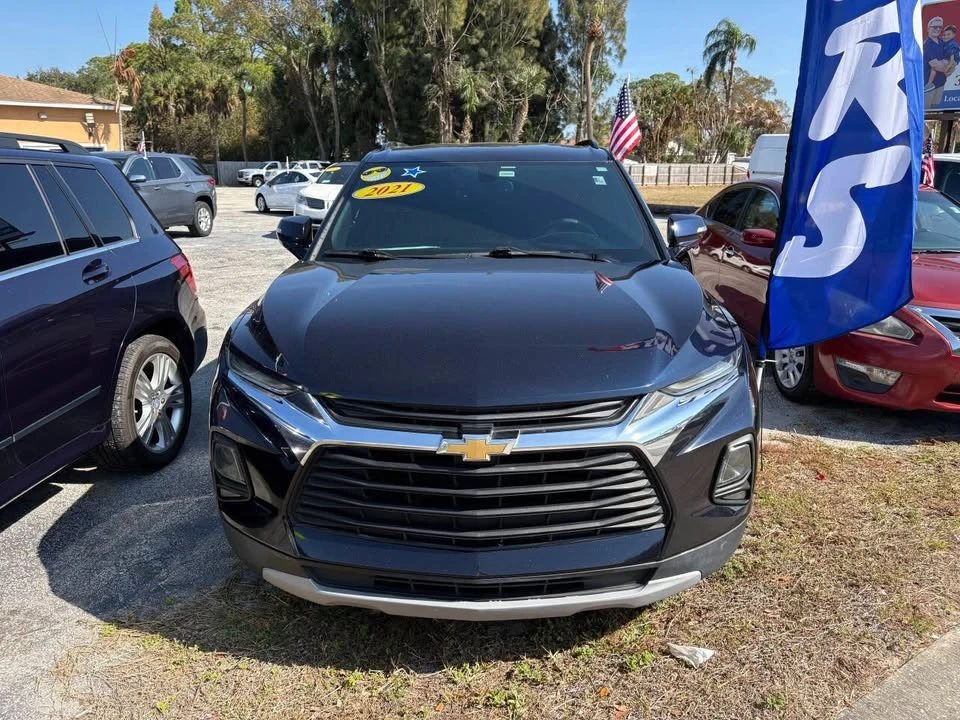 2021 Chevrolet Blazer - Image 2 of 11