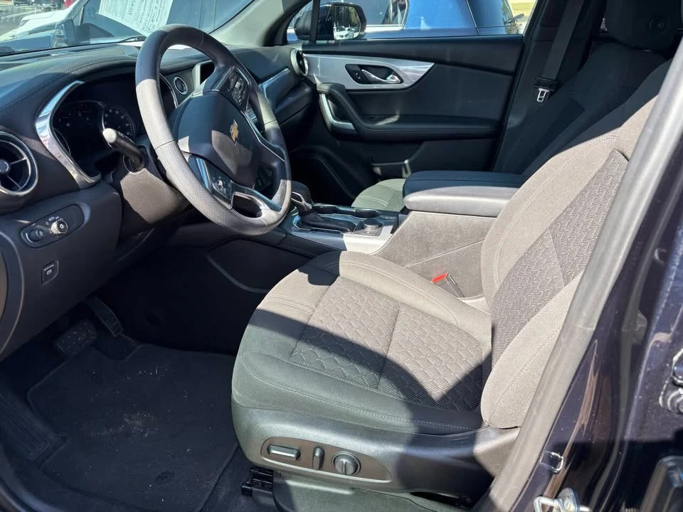 2021 Chevrolet Blazer - Image 10 of 11