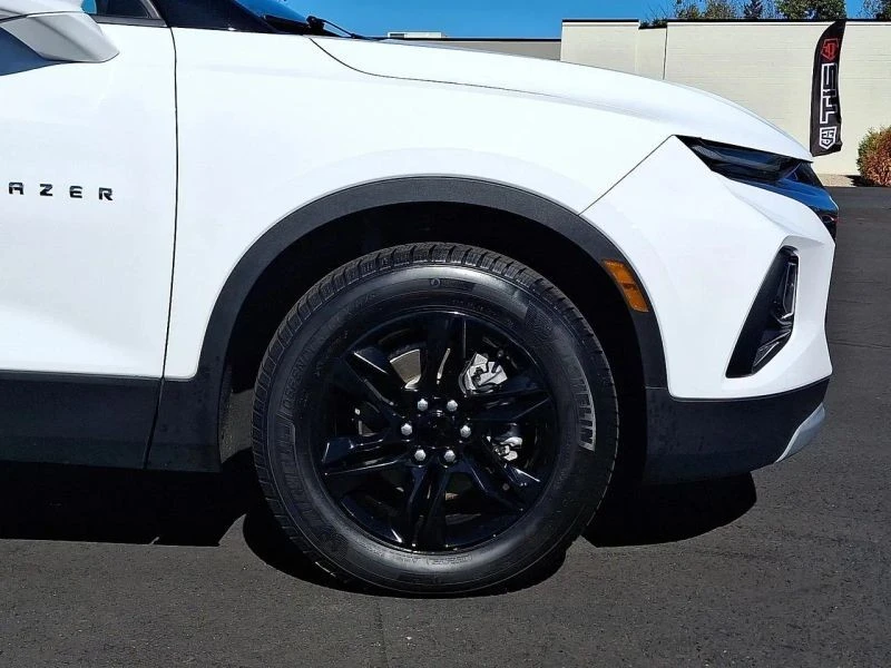 2021 Chevrolet Blazer - Image 8 of 12