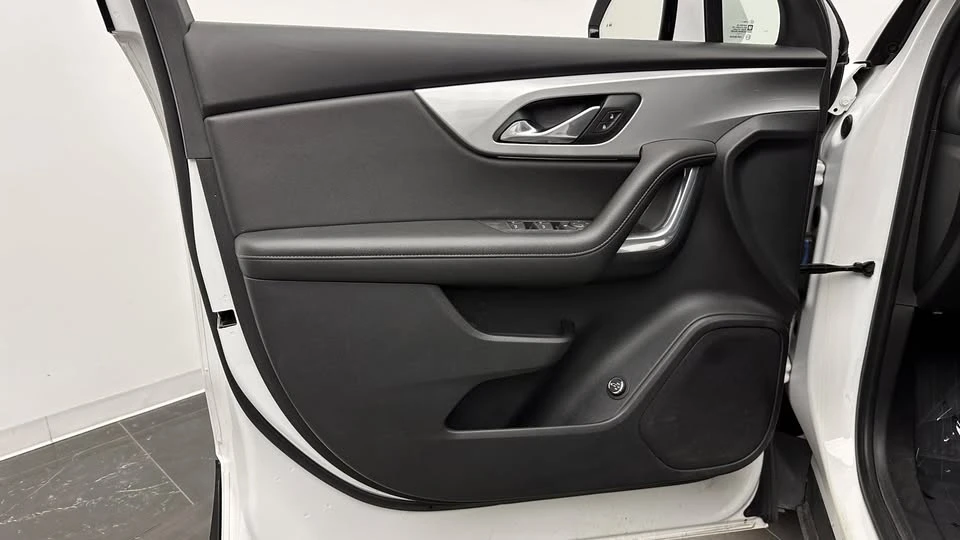 2021 Chevrolet Blazer - Image 10 of 20