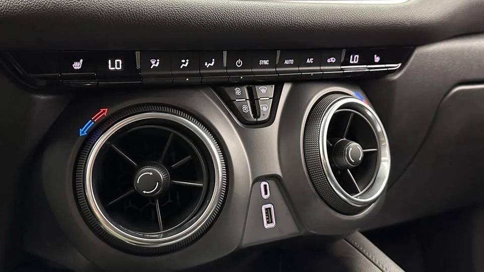 2021 Chevrolet Blazer - Image 17 of 20