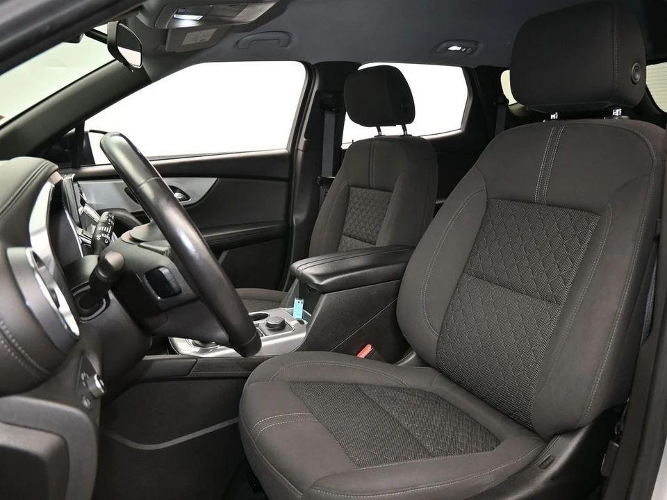 2021 Chevrolet Blazer - Image 10 of 12