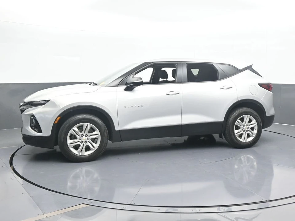 2021 Chevrolet Blazer - Image 2 of 12