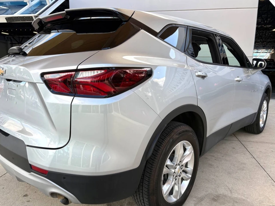 2021 Chevrolet Blazer - Image 17 of 21