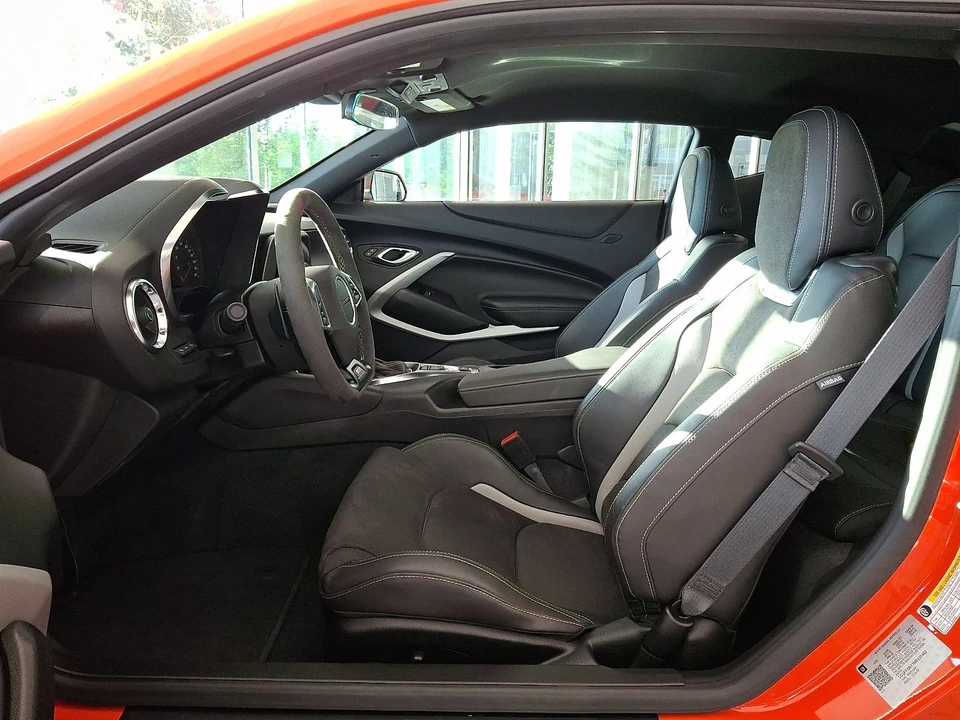 2021 Chevrolet Camaro SS 6th Gen - Image 9 of 31
