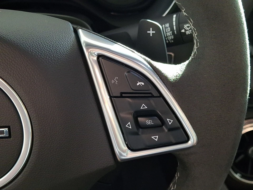 2021 Chevrolet Camaro SS 6th Gen - Image 26 of 31
