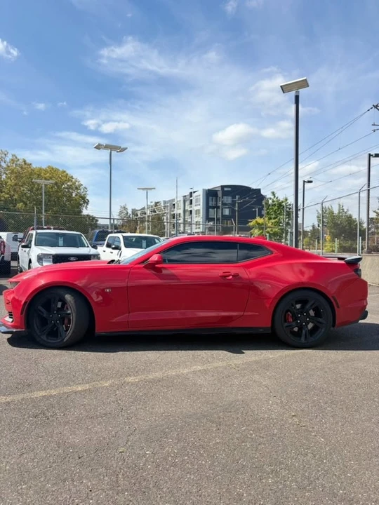 2021 Chevrolet Camaro SS 6th Gen - Image 2 of 12