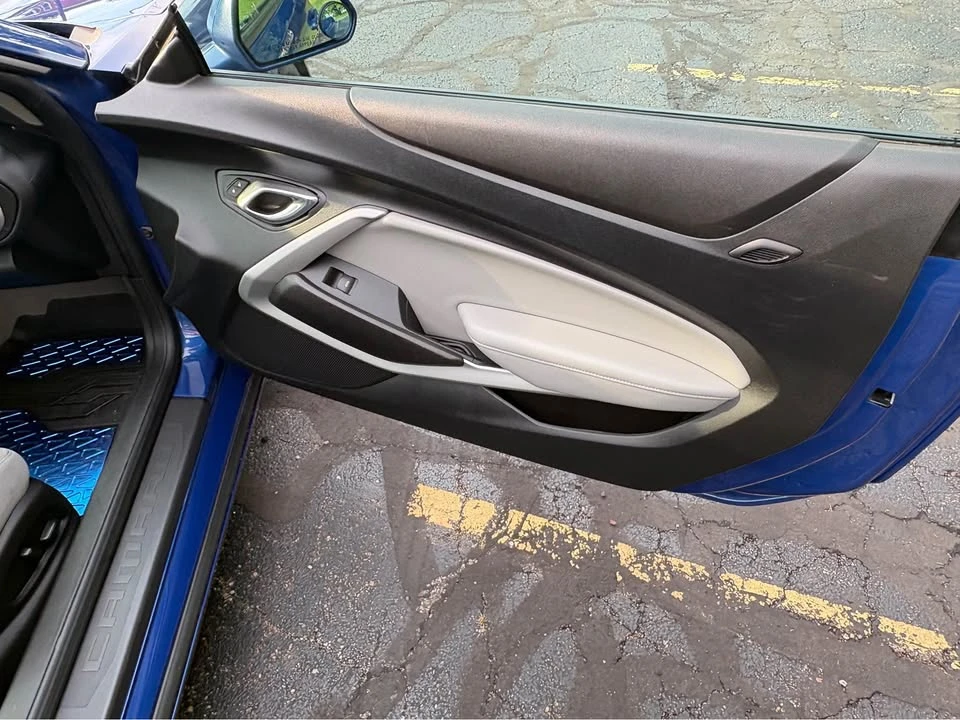 2021 Chevrolet Camaro 6th Gen - Image 9 of 15