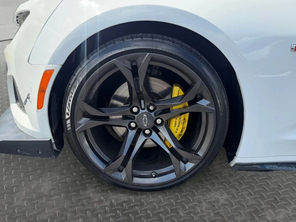 2021 Chevrolet Camaro 6th Gen - Image 9 of 20
