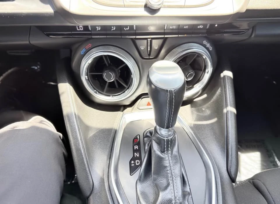 2021 Chevrolet Camaro 6th Gen - Image 13 of 15