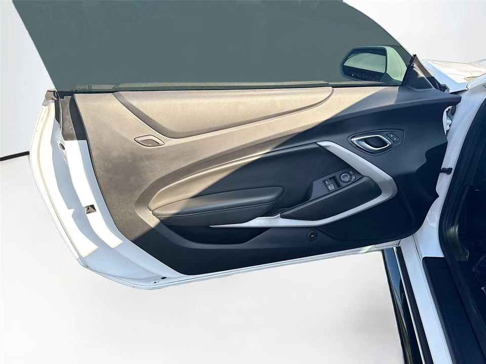 2021 Chevrolet Camaro 6th Gen - Image 17 of 21