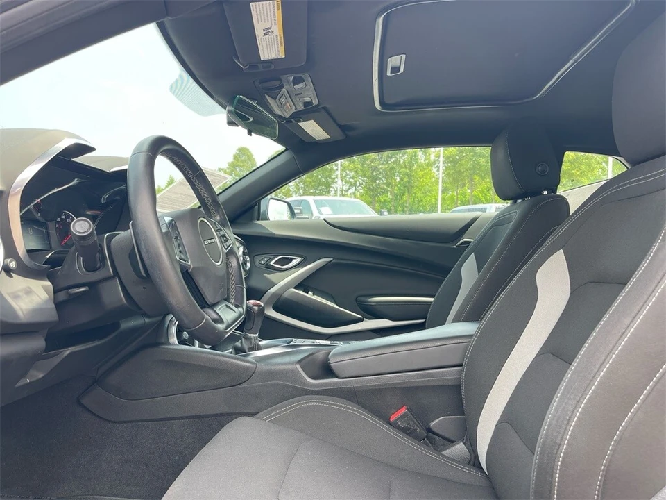 2021 Chevrolet Camaro 6th Gen - Image 9 of 12